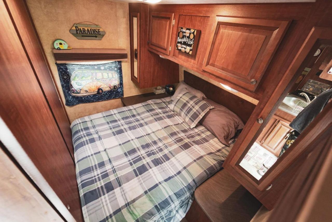 Готель Rv Adventure Roscoe Pet Friendly Екстер'єр фото